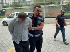 Semt pazarında genç kadına elle tacize gözaltı
