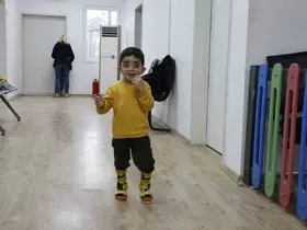 Serebral palsili Eren’in ailesine umut olan ilk adımları yüzleri güldürdü

