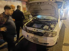 Seyir halindeki otomobilde yangın
