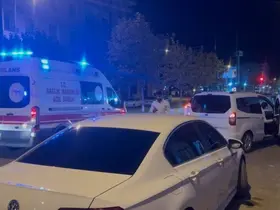 Seyir halindeki otomobile silahlı saldırı düzenlendi
