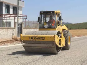 Siirt Valisi Kızılkaya mahalle toplantılarında vatandaşlarla bir araya geliyor
