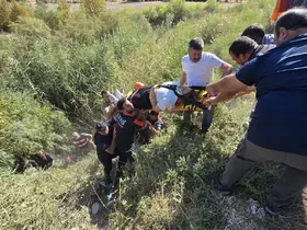 Siirt’te öğretmenleri taşıyan otomobil dereye uçtu: 2 yaralı
