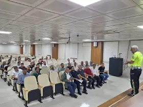Siirt’te toplu taşıma şoförlerine trafik güvenliği eğitimi verildi
