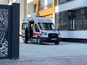 Silahla oynarken kendini yaraladı
