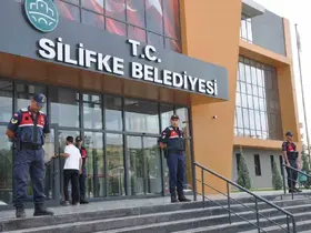 Silifke Belediyesine yolsuzluk operasyonu: Başkan Mustafa Turgut dahil 18 kişi gözaltında
