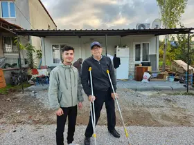 Sındırgı’da deprem sonrası yaralar sarılıyor
