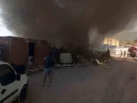Sındırgı’da işçilerin kaldığı konteynerlerde yangın
