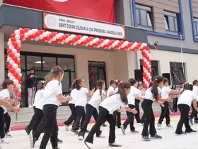 Sinop’ta 16 derslikli modern lise hizmete açıldı
