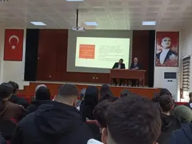 Sinop’ta gençlere dijital dolandırıcılık semineri
