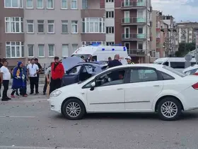 Sinop’ta iki otomobil çarpıştı: 2 yaralı
