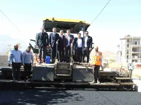 Şırnak Belediyesinde Turgut Özal Yaşam Parkında asfalt serimi
