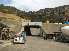 Şırnak-Van yolunda çalışmalar hızlandı
