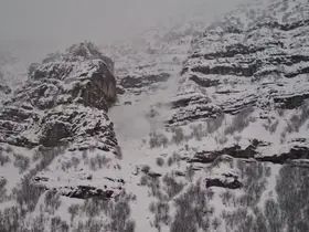 Şırnak’ta çığ düşme anı kamerada
