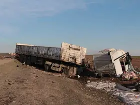 Şırnak’ta iki tır çarpıştı: 2 yaralı
