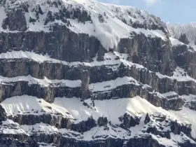 Şırnak’ta kar şelalesi mest etti
