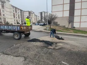 Şırnak’ta yollar için geçici asfaltlama çalışmaları başladı
