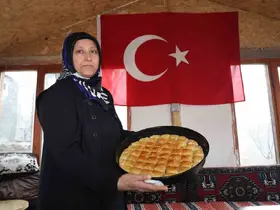 Sivas’ın unutulmaya yüz tutmuş asırlık lezzeti: "Unlu baklava" sofralarda yeniden yer alıyor
