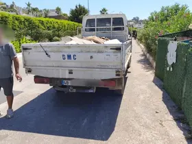 Sivil zabıtaya suçüstü yakalandılar
