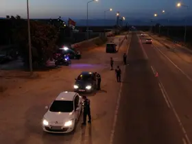 Şok yol denetiminde 2 aranan şahıs yakalandı
