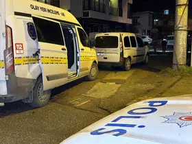 Sokak ortasında silahla vurulmuş halde bulunan bir kişi hayatını kaybetti
