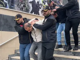 Sultangazi’de kan donduran cinayet: Eşiyle ilişkisi olduğunu düşündüğü adamı öldürdü

