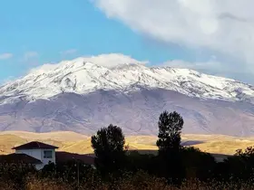 Süphan Dağı beyaza büründü
