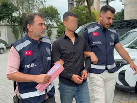 Şüphe üzerine durdurulan şahsın üzerinden ruhsatsız tabanca çıktı
