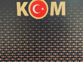 Sürücü belgesi sınavında kopya düzeneğiyle yakalandılar
