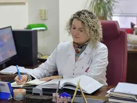 Susuz kalan beyinde hücreler arası iletişim yavaşlıyor
