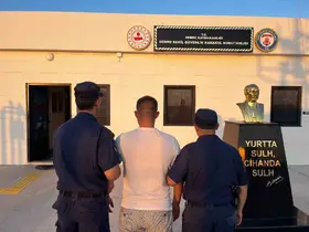 Takibe alınan bottan, KKTC’de hakkında arama kararı bulunan firari çıktı
