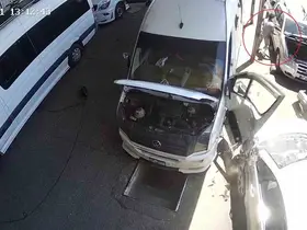 Takılan gaz pedalı ortalığı savaş alanına çevirdi
