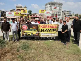Taksiciler konvoyla korsan taşımacılığa tepki gösterdi
