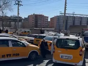 Taksicilerin güncellenen zam kuyruğu
