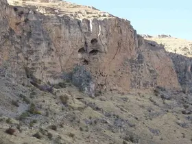 Tarihi Ansır Mağaraları korku mağarasına dönüştü

