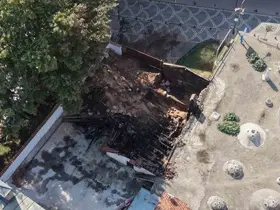 Tarihi hamamda korkutan yangın
