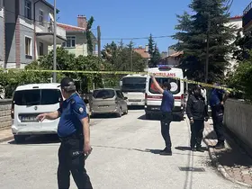 Tartıştığı anne ve babasını bıçaklayarak öldürdü