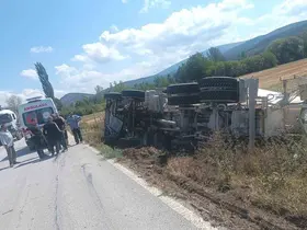 Tavşanlı’da beton mikseri devrildi: 1 yaralı
