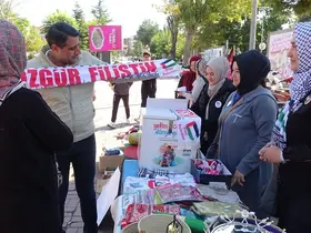 Tavşanlı’da giysi satışlarından elde edilen gelir Gazze’deki çocuklara umut olacak
