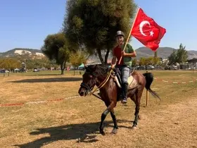 Tavşanlı’yı temsil eden "Kuyumcu" isimli at Rahvan At Yarışlarında şampiyon oldu
