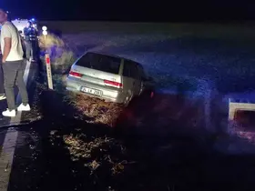 Tekirdağ’da otomobil beton büze çarptı: 2 yaralı
