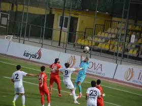 TFF 3. Lig:  Balıkesirspor: 4 - Uşakspor: 1
