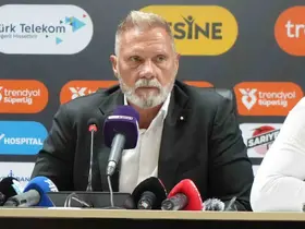 Thorsten Fink: "Fenerbahçe doğru dakikalarda golü bularak galip geldi"

