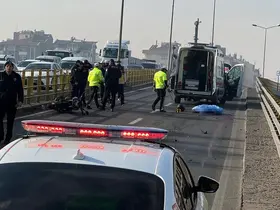 Tır ile motosiklet çarpıştı, üniversite öğrencisi motosikletli öldü
