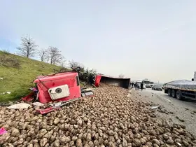 Tır kazasından acı haber geldi: 1 ölü, 3 yaralı