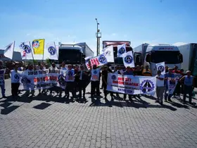 Tır şoförleri Kapıkule’de Schengen vizesi sorununa dikkat çekti
