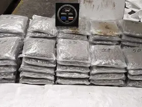 Tırda 57 kilogram esrar ele geçirildi
