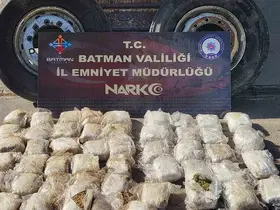 Tırın tekerinde 27 kilo skunk ele geçirildi
