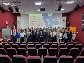 Tiroid cerrahisi Adana’da masaya yatırıldı
