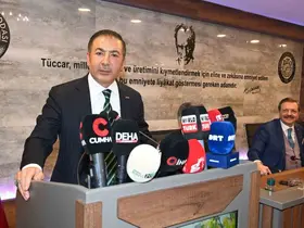 TOBB Başkanı Hisarcıklıoğlu’ndan DTO Başkanı Erdoğan’a övgü üstüne övgü
