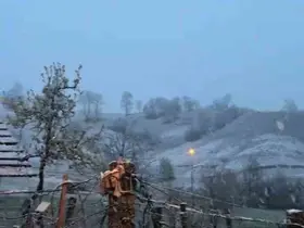Tokat’ta bahar mevsiminde kar sürprizi
